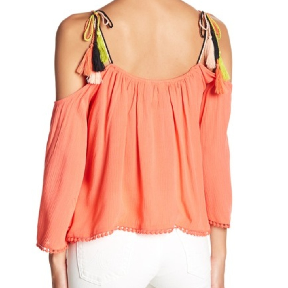 Cupcakes & Cashmere Bettie Cold Shoulder Blouse